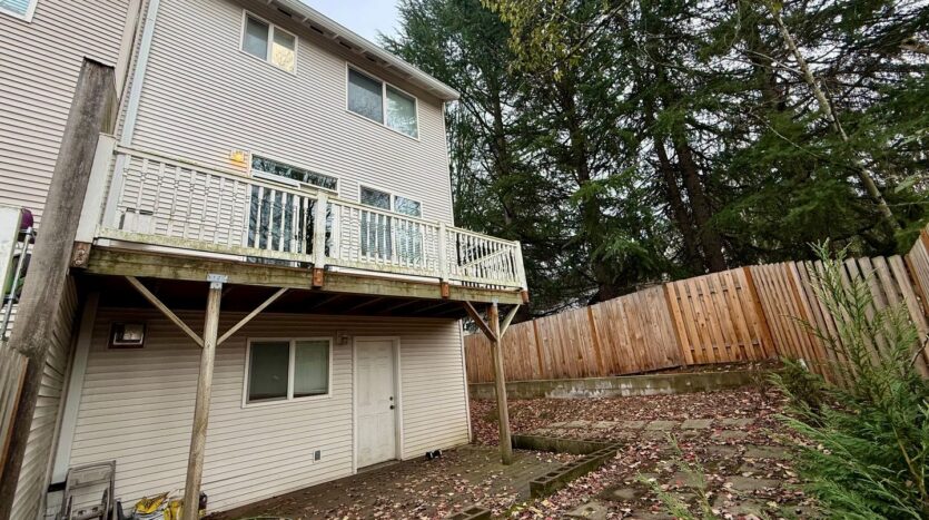 10545 SW Cougar Lane - Beaverton - Oregon - 3 bed, 3.5 bath rental property